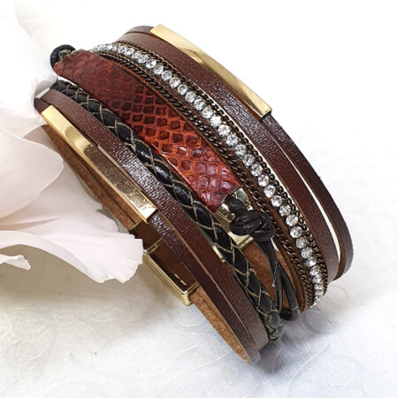 Négerbarna többszálas női bőr karkötő