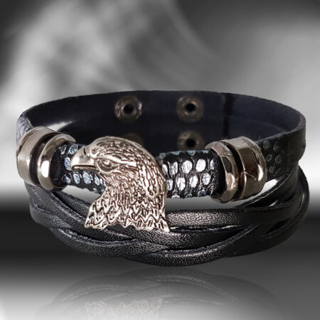 Sasfej bőr karkötő