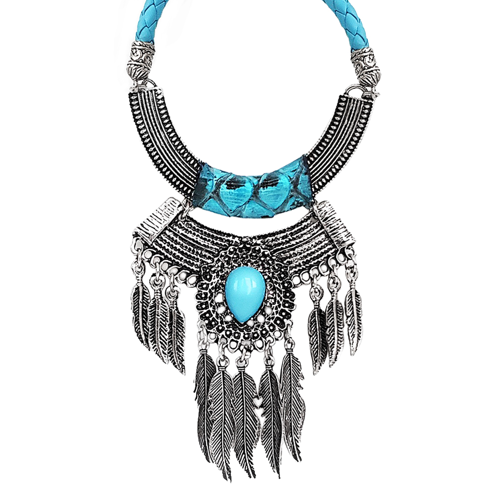 Amerikai indián női nyakék apró tollas